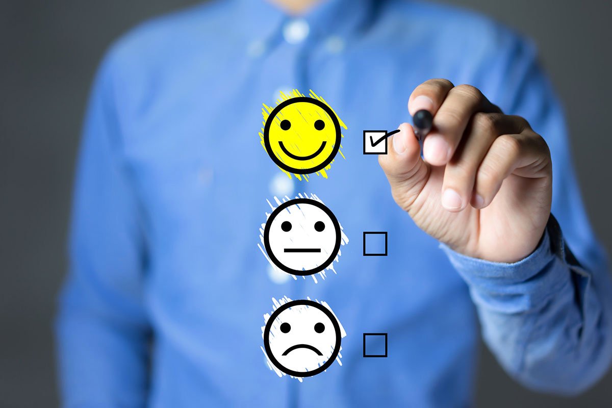 A lightbulb made of coins, symbolizing a positive and valuable user experience.